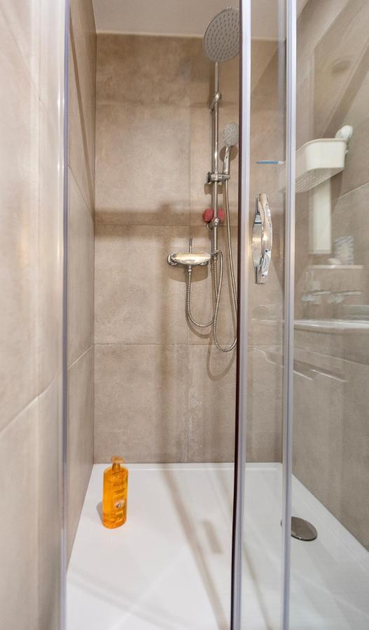 La Chambre Suspendue By Maison Brasseurs D'Etoiles Λιέγη Εξωτερικό φωτογραφία