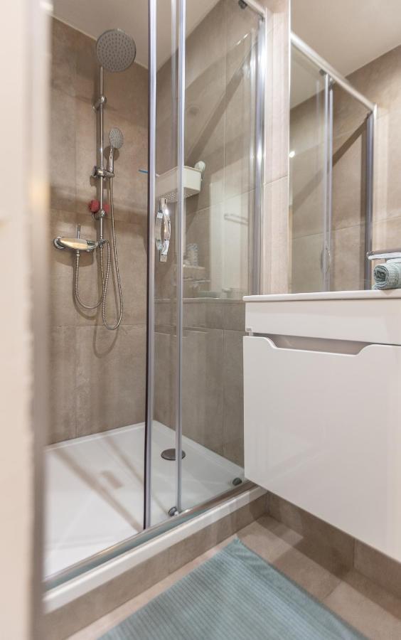 La Chambre Suspendue By Maison Brasseurs D'Etoiles Λιέγη Εξωτερικό φωτογραφία